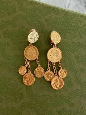 Oscar De La Renta Earings